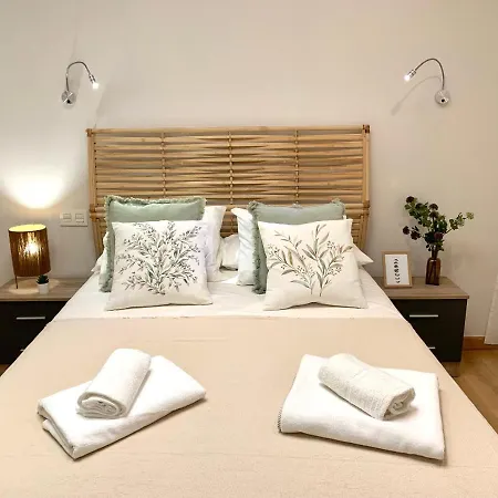 Apartmán Homely Plaza Del Teatro